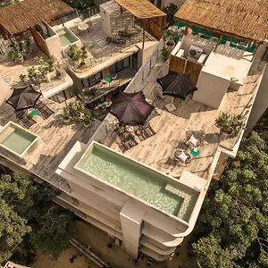 Naj Aparthotel Tulum